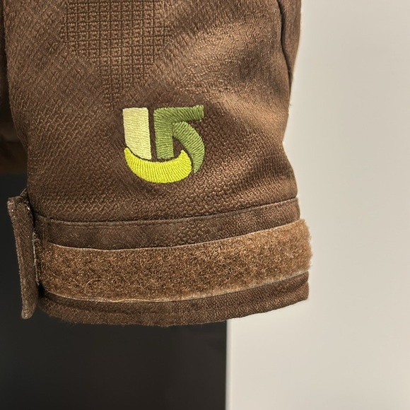 Burton Brown Quilted Puffer Jacket. - Picture 2 of 5